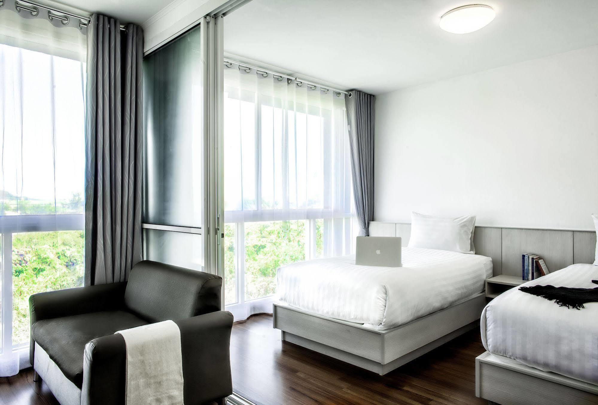 The Wide Condotel - Phuket Zewnętrze zdjęcie